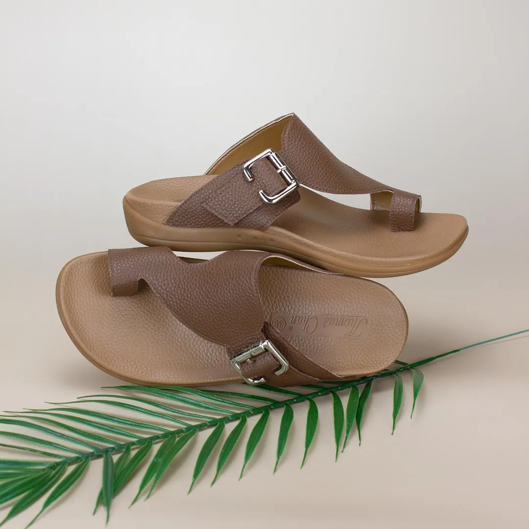 [20% off at cart] Men Toe Loop Buckle Sandals