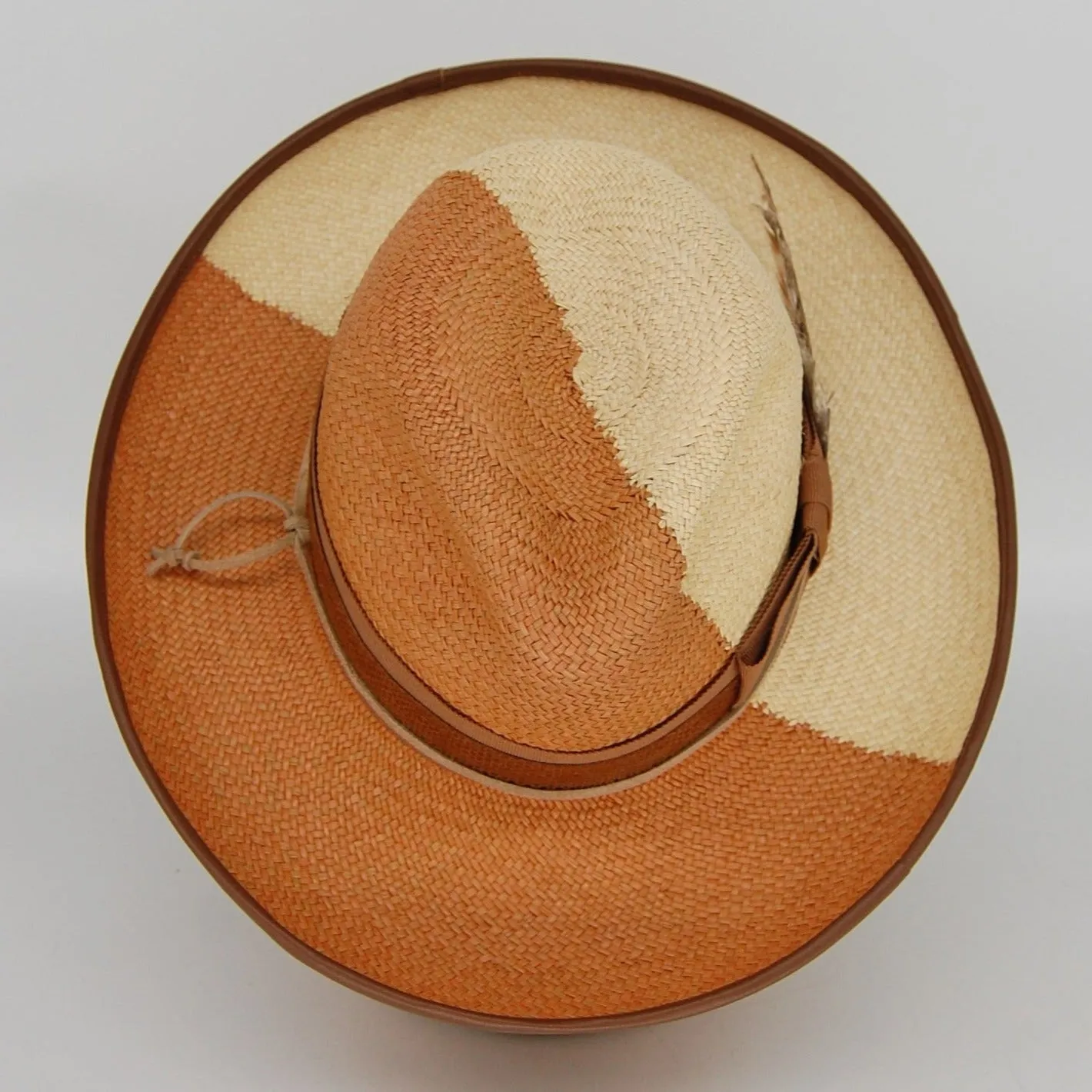 Hoodwink, Amber Split