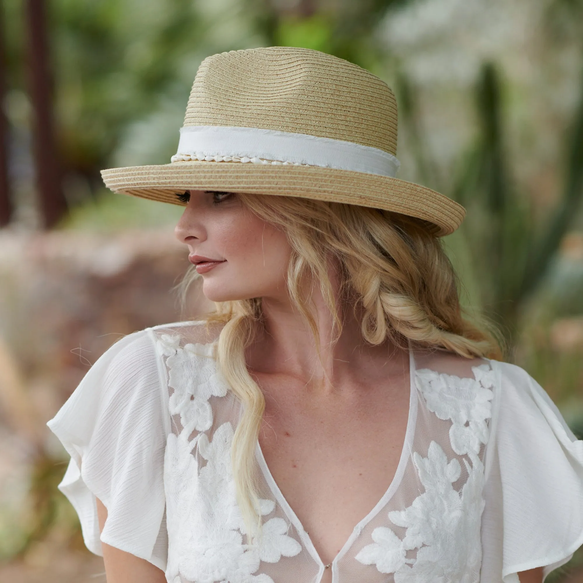 Women's Kettle Brim Fedora With Frayed Band & Shell Trim
